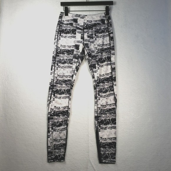 Kyodan Leggings Womens Small Black White  Geometric Print Activewear Athleisure - Picture 1 of 10